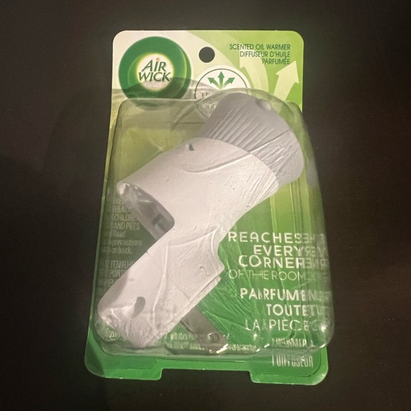 Air Wick - Picture 1 of 4